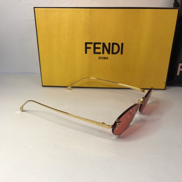 💯 - New Authentic Fendi FIRST FE 4075US 30S Oval Sunglasses - Picture 5 of 17